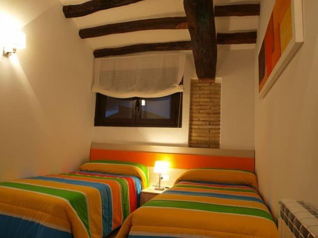 Apartamentos Berdiel Casbas de Huesca Экстерьер фото